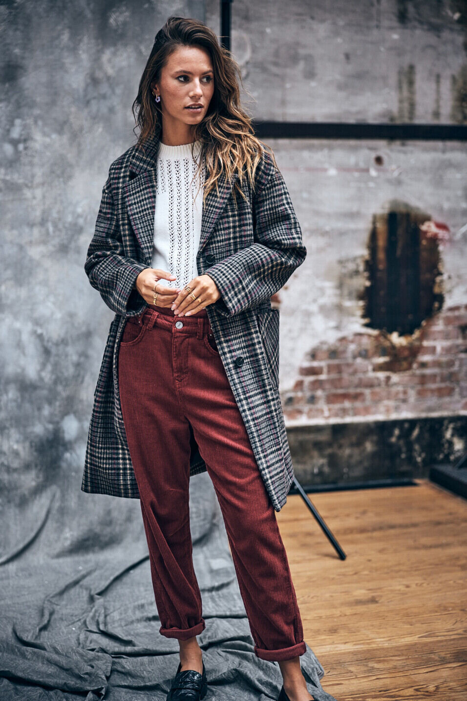 HOW TO WEAR CHECKED TROUSERS - Lizzi Richardson