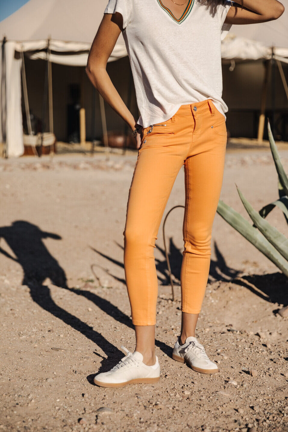 Pantalón de color Woman Alexa Cropped New Magic Color Tangerine tango | Freeman T. Porter