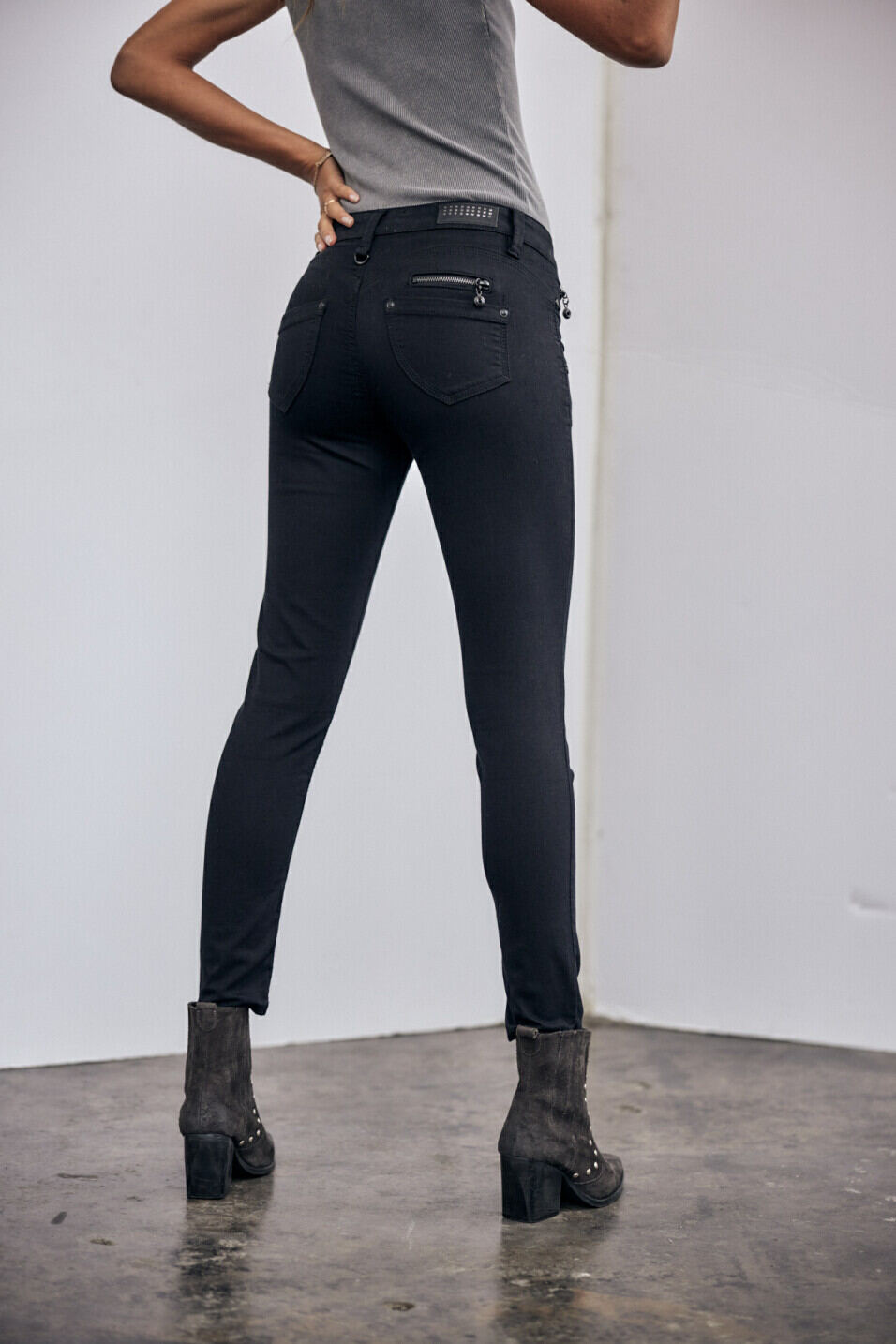 Skinny Jeans Woman Alexa High Waist Cropped Black | Freeman T. Porter