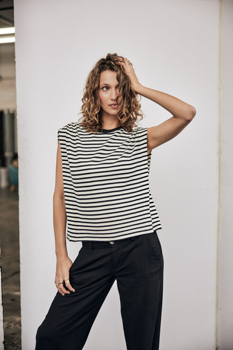 Camiseta sin mangas rayas Woman Trenny Stripes Black | Freeman T. Porter