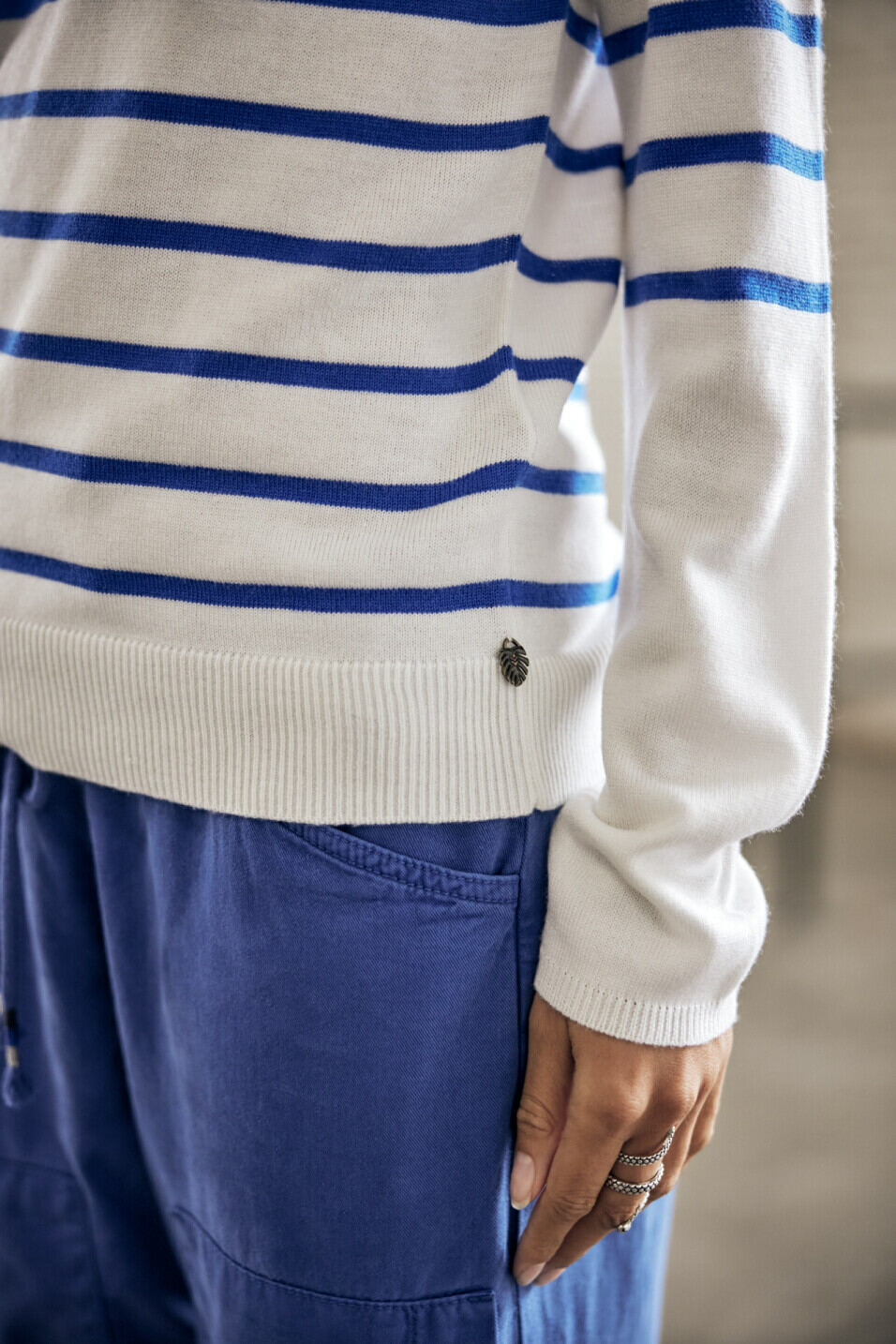 Eng geschnittener Pullover Woman Lea Stripes Princess blue | Freeman T. Porter