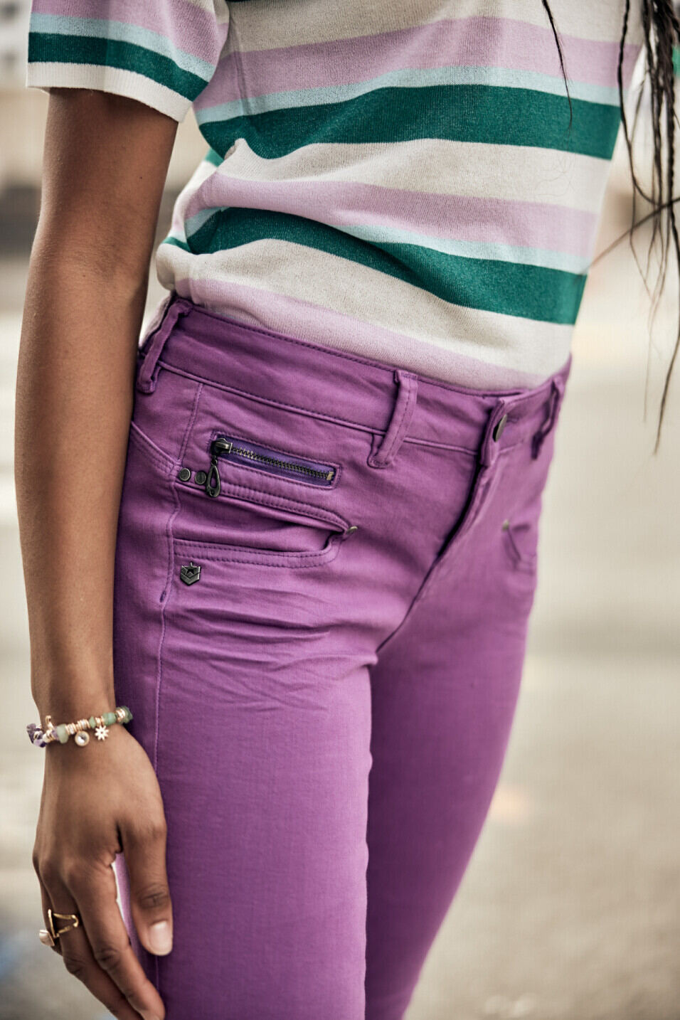 Pantalon coloré Femme Alexa Cropped New Magic Color Dewberry | Freeman T. Porter