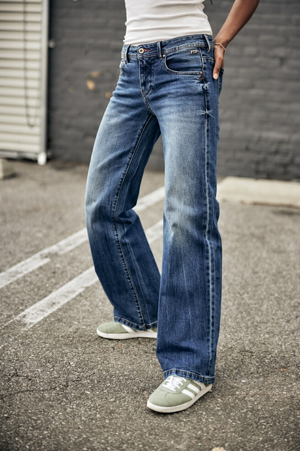 Wide leg jeans Woman Agatha Sanremo medium | Freeman T. Porter