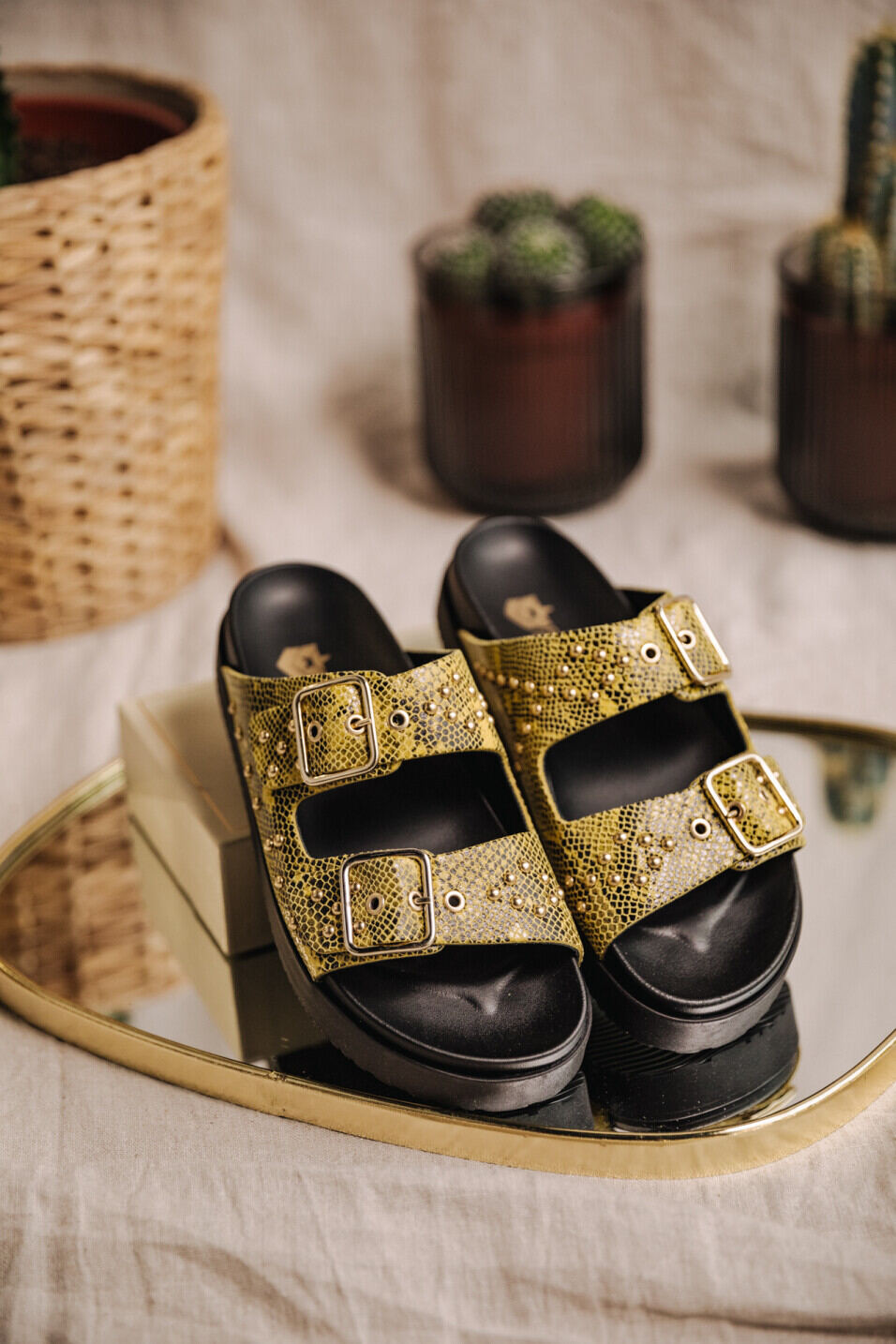 Leather sandals Woman Conny Yellow | Freeman T. Porter