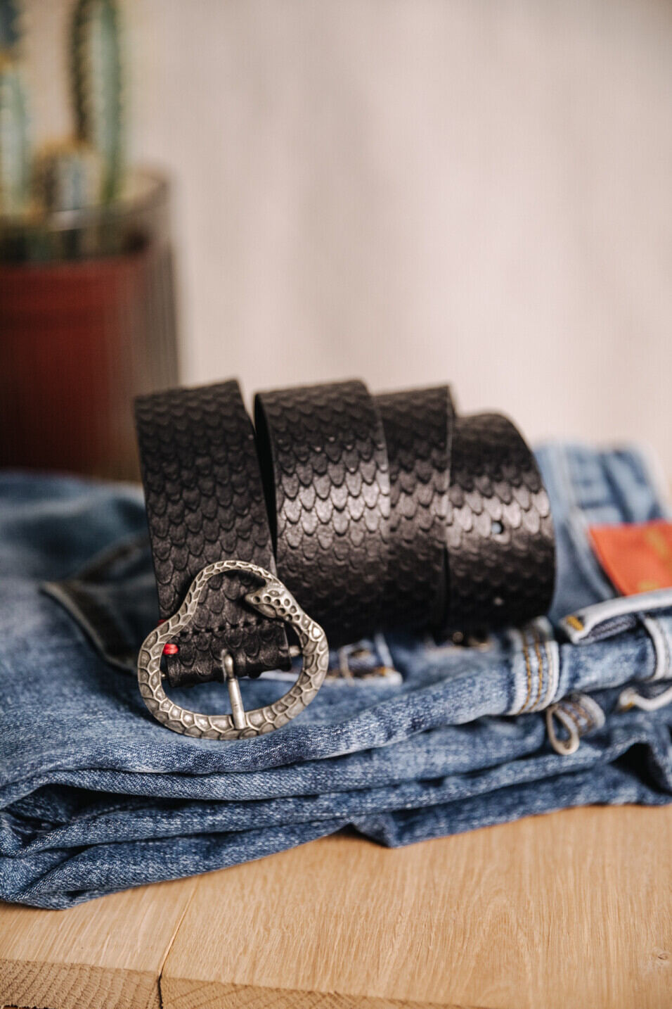 Leather belt Woman Vedra Snake Black | Freeman T. Porter