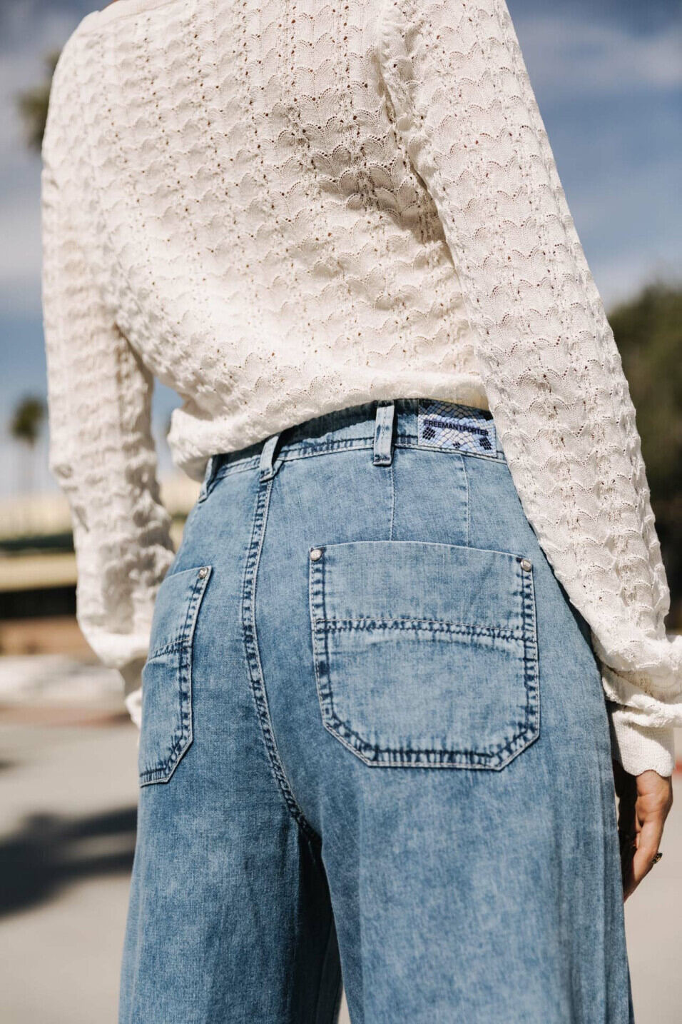 Flare cropped jeans Woman Nylia Manzana light | Freeman T. Porter