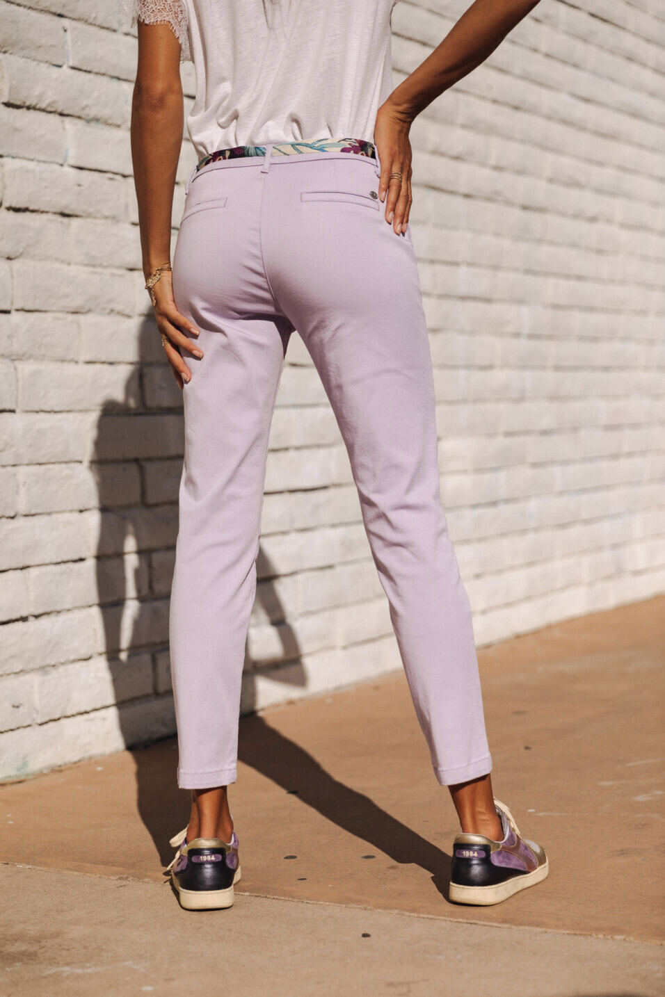 Pantalon chino Femme Claudia Felicita Pastel lilac | Freeman T. Porter