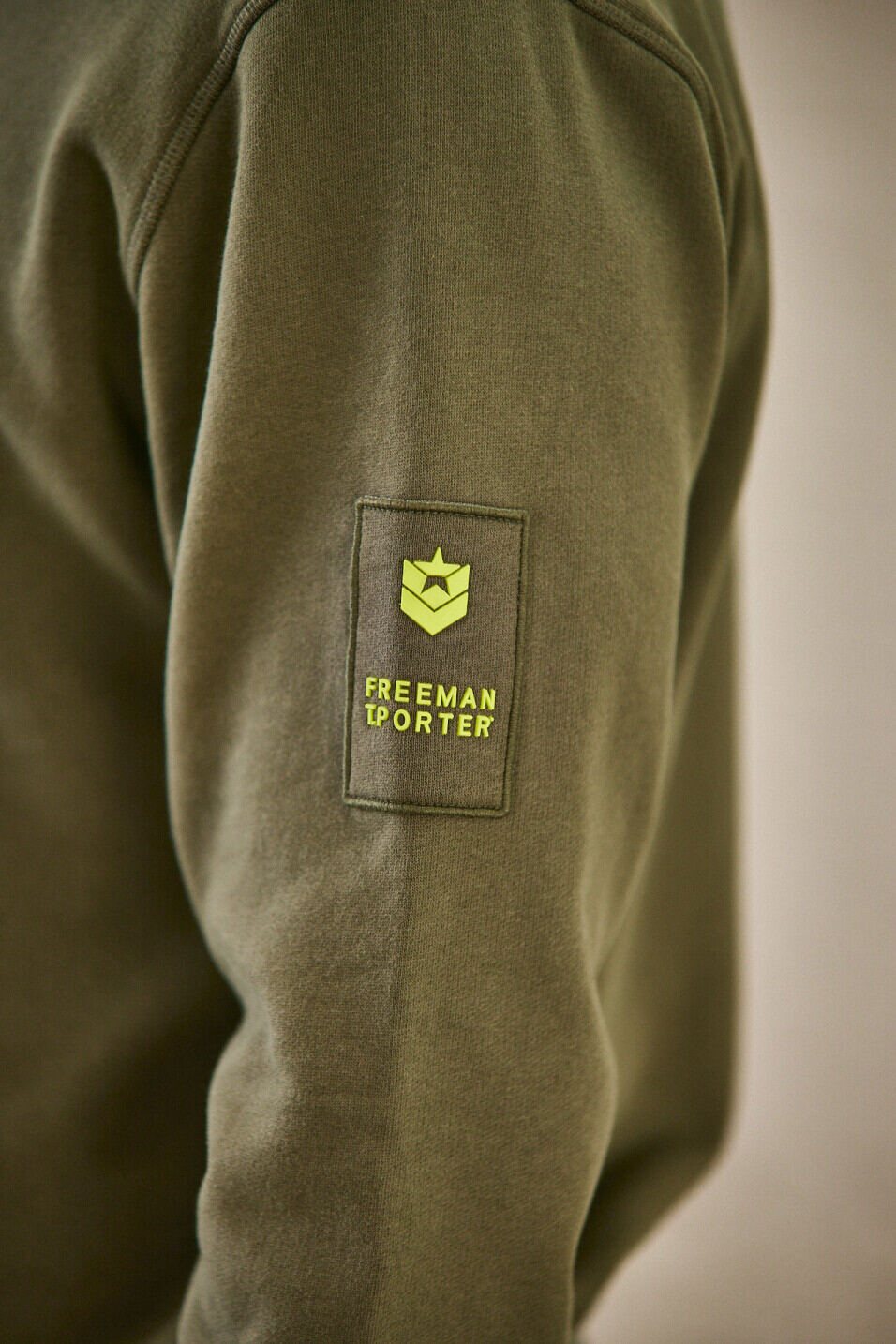 Straight sweatshirt Man Baton Snug Deep lichen green | Freeman T. Porter