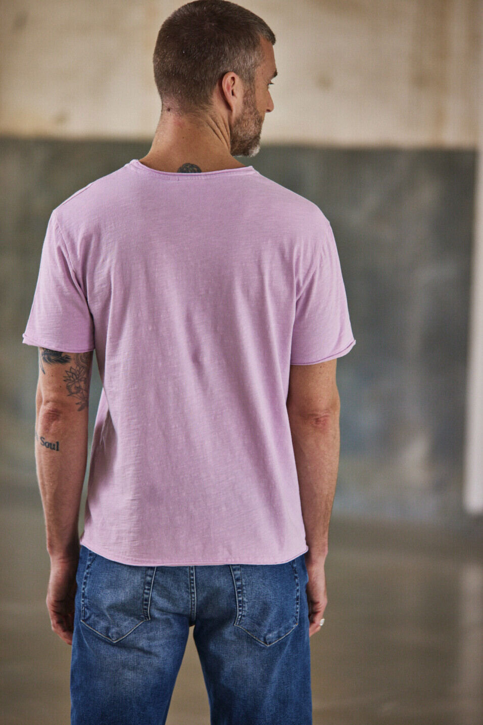 Slim Fit T-Shirt Man Leandro Kansas Lilac | Freeman T. Porter