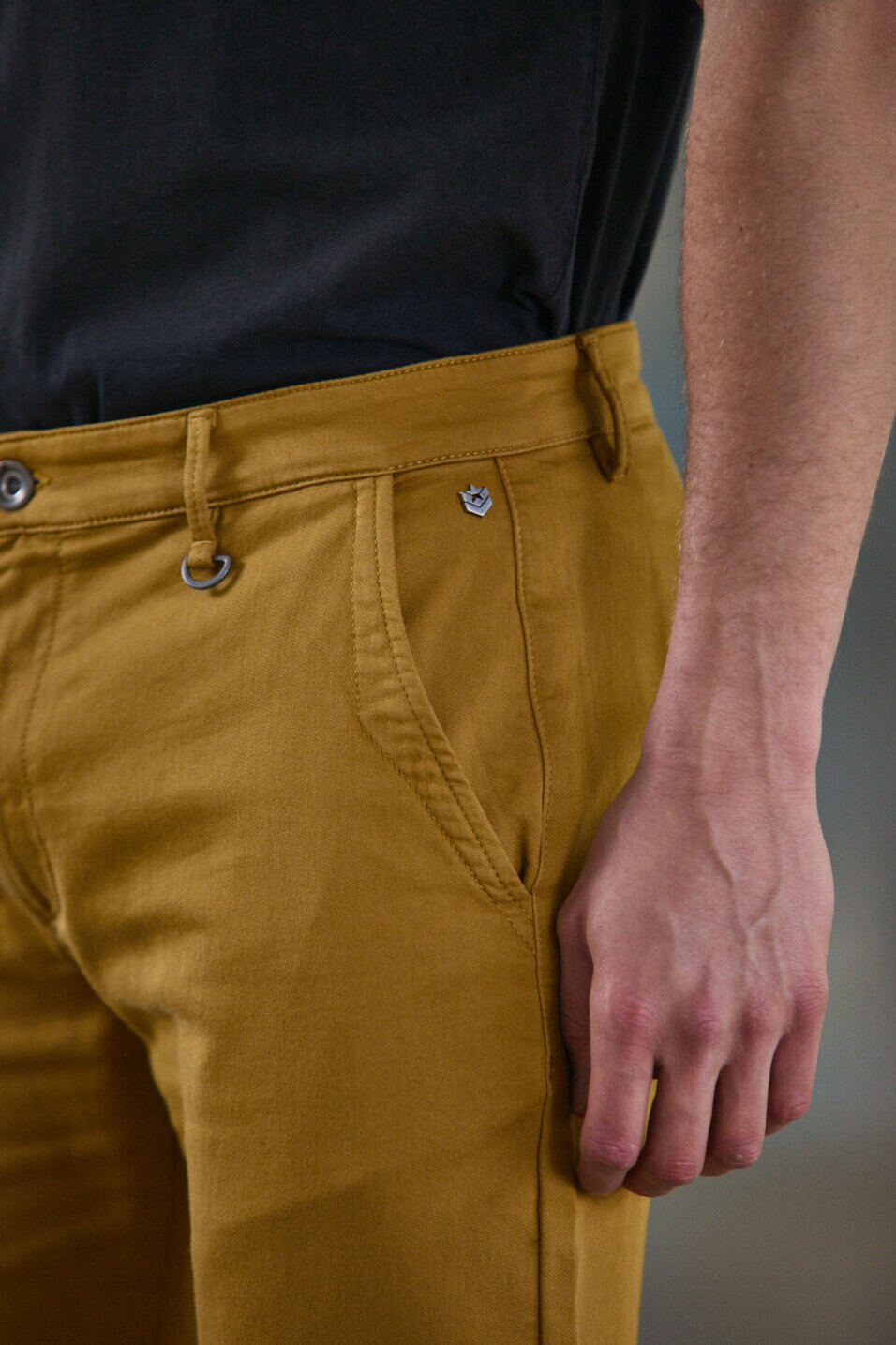 Pantalón chino slim fit Man Gino Epic Bistre | Freeman T. Porter