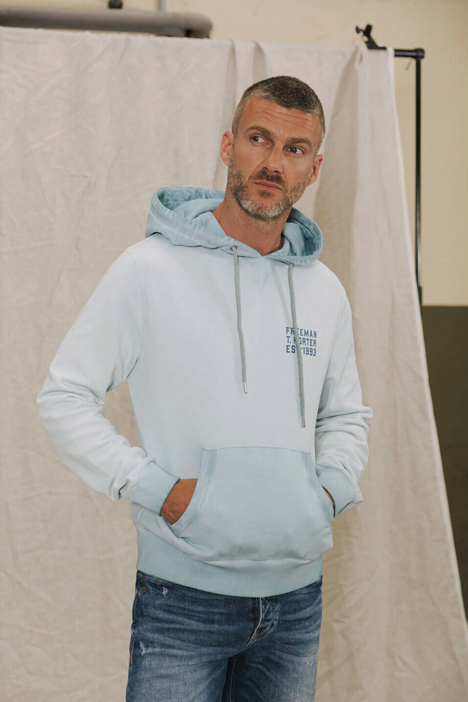 Loose Hoodie Man Nohan Chillout Blue sky | Freeman T. Porter