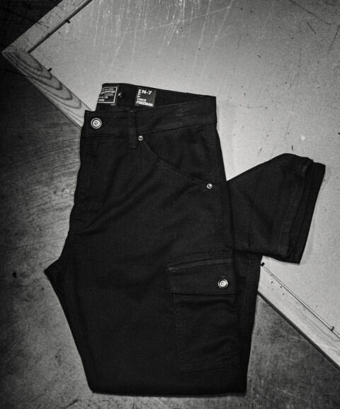 Pantalones cargo negros
